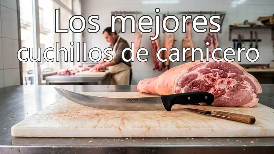 Cuchillo de carnicero de hoja curva en una carnicería
